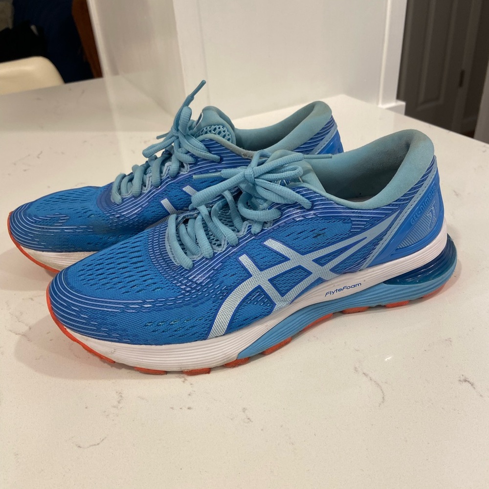 ASICS Gel nimbus 21 size 8.5